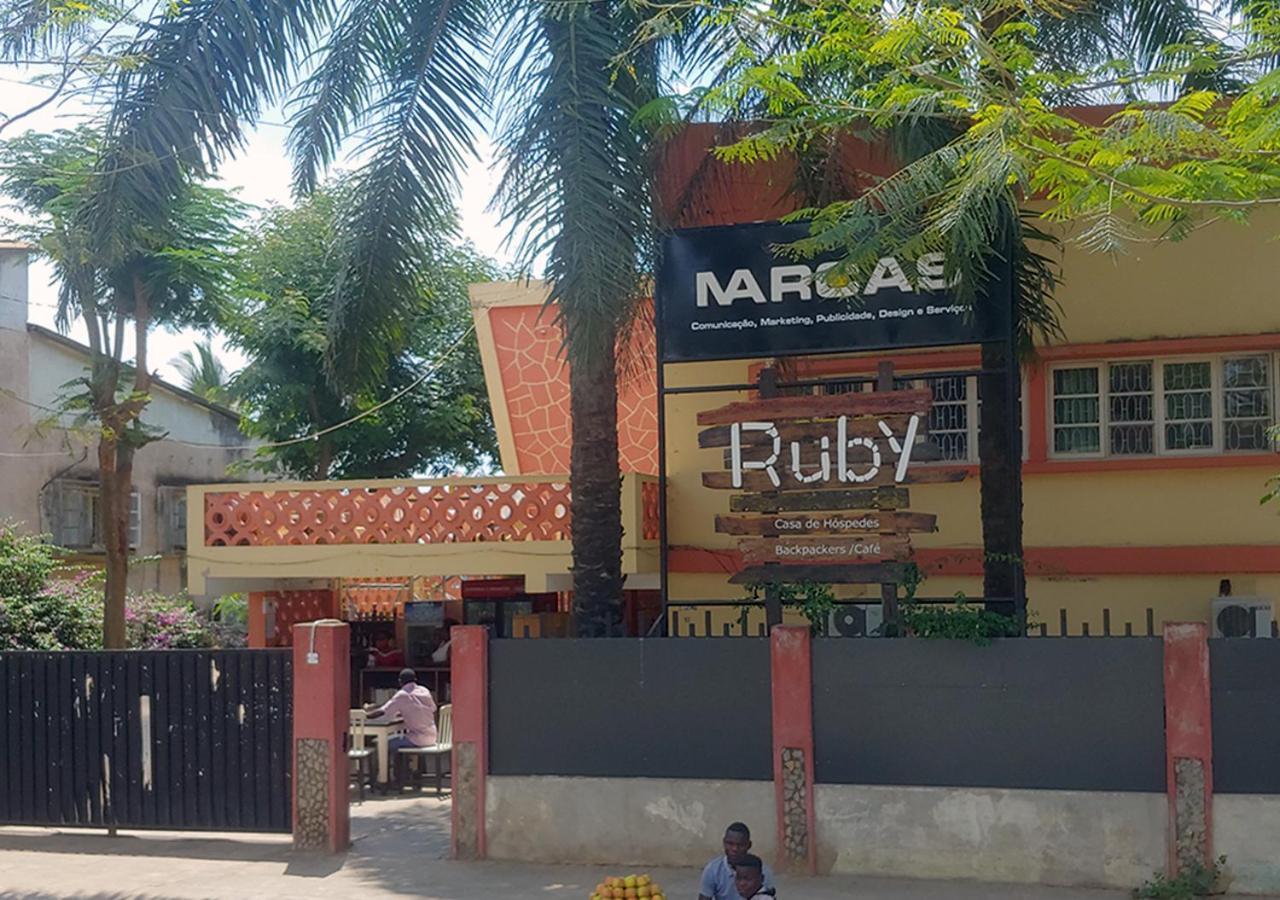 Ruby - Casa De Hospedes - Backpackers Нампула Екстер'єр фото